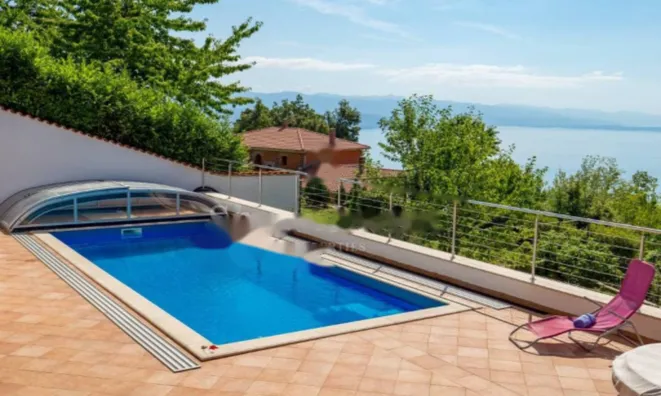 Недвижимость Семейный дом 300 м², Центр, Опатия: 6