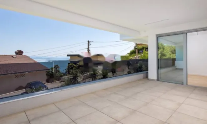 Недвижимость Двухкомнатная квартира Центр: 2