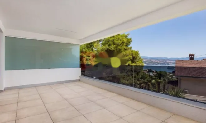 Недвижимость Двухкомнатная квартира Центр: 7