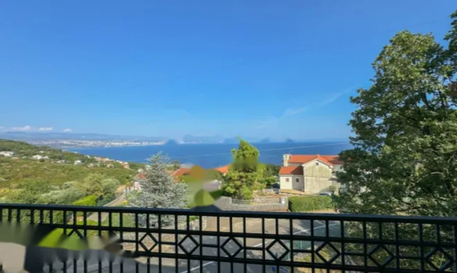 Недвижимость Трехкомнатная квартира центр: 20