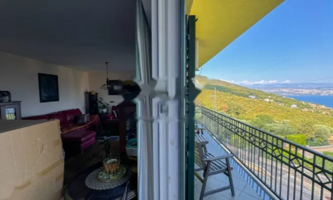 Недвижимость Трехкомнатная квартира центр: 22