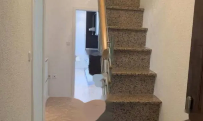 Недвижимость Четырехкомнатная квартира в центре: 3