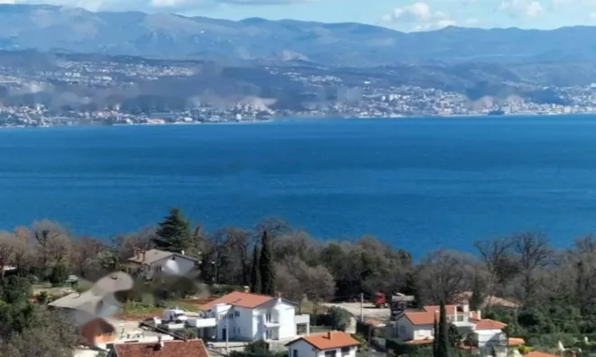 Недвижимость Четырехкомнатная квартира в центре: 8