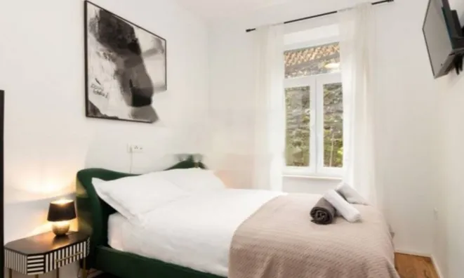 Недвижимость Четырехкомнатная квартира, Центр, Опатия: 11