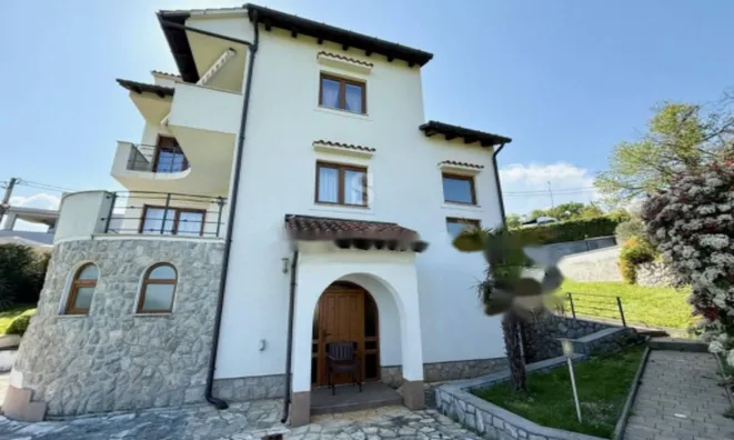 Недвижимость Семейный дом 280 м² в Центре Опатии: 1