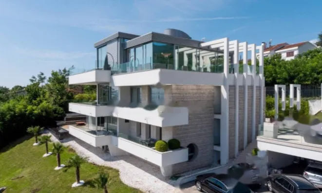 Недвижимость Семейный дом 600 м², Центр, Опатия: 5