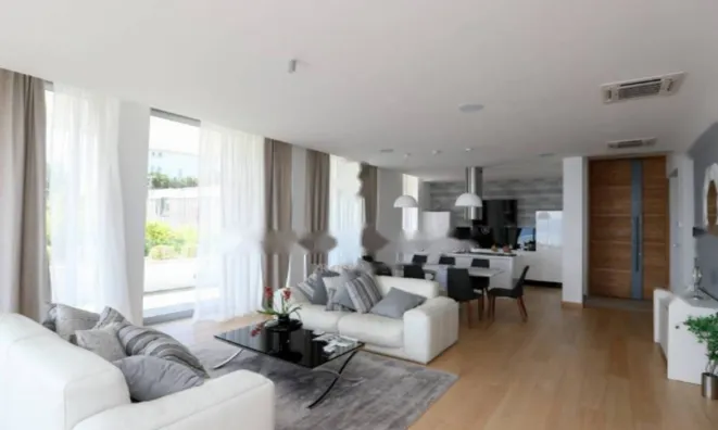 Недвижимость Семейный дом 600 м², Центр, Опатия: 10