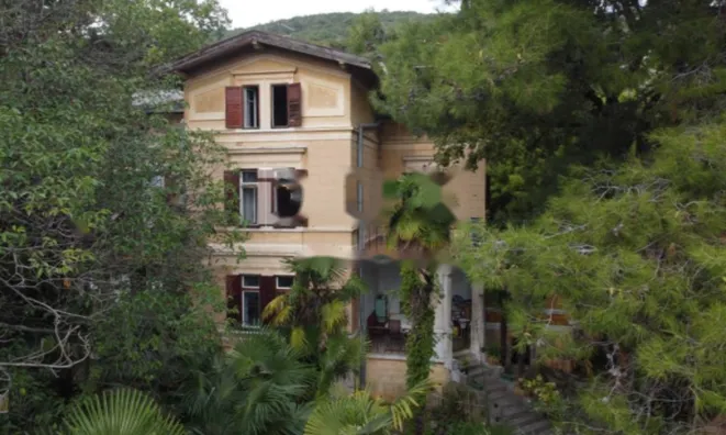 Недвижимость Четырехкомнатная квартира в центре, Опатия: 6