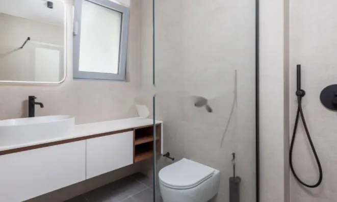 Недвижимость Трехкомнатная квартира Центр: 7