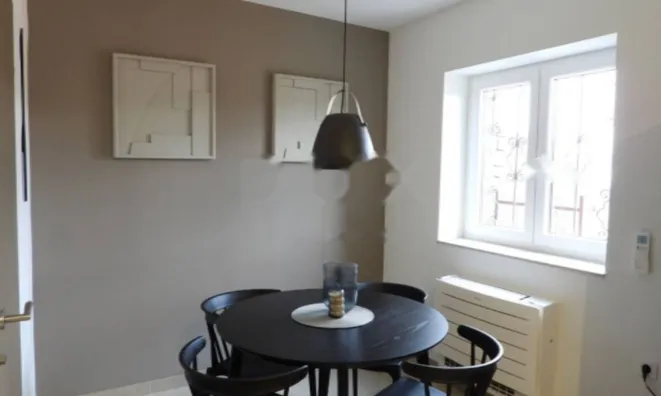 Недвижимость Трехкомнатная квартира в центре: 21