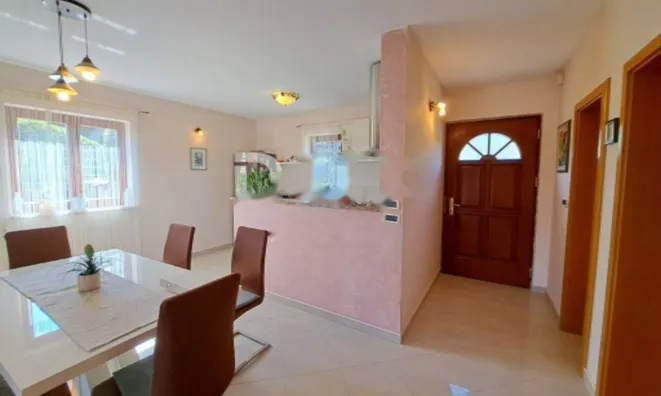 Недвижимость Семейный дом 400 м², Центр, Опатия: 10