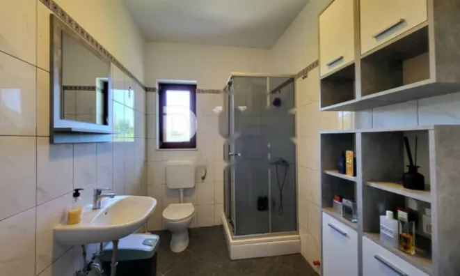 Недвижимость Семейный дом 400 м², Центр, Опатия: 20