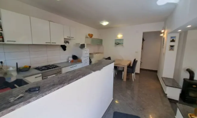 Недвижимость Семейный дом 400 м², Центр, Опатия: 23