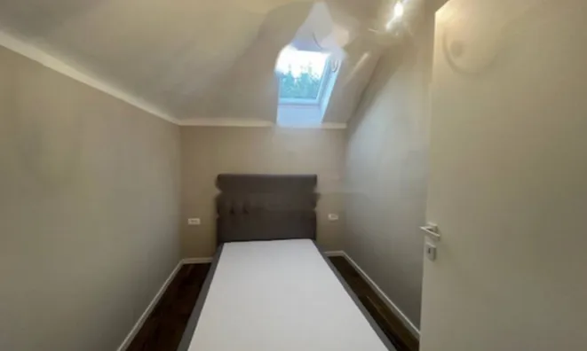 Недвижимость Четырехкомнатная квартира, Центр, Опатия: 18