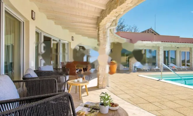 Недвижимость Семейная вилла 4 м², Запад, Опатия: 3