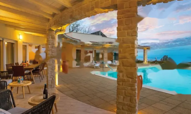 Недвижимость Семейная вилла 4 м², Запад, Опатия: 12