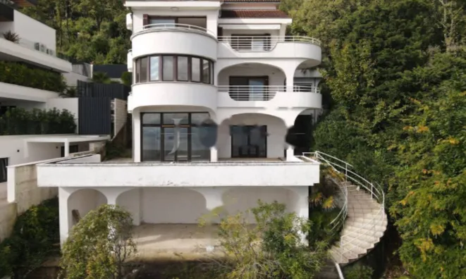 Недвижимость Четырёхкомнатная квартира, Центр, Опатия: 2