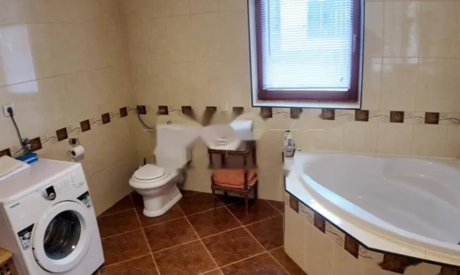 Недвижимость Четырёхкомнатная квартира, Центр, Опатия: 20