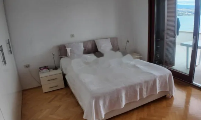 Недвижимость Четырёхкомнатная квартира, Центр, Опатия: 22