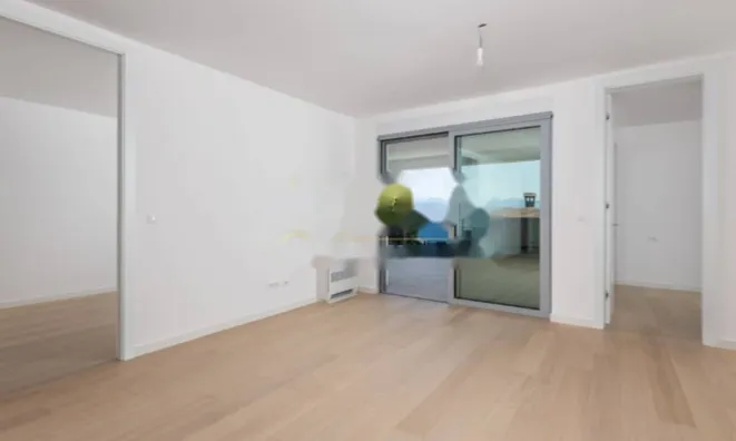 Недвижимость Двухкомнатная квартира, центр: 5