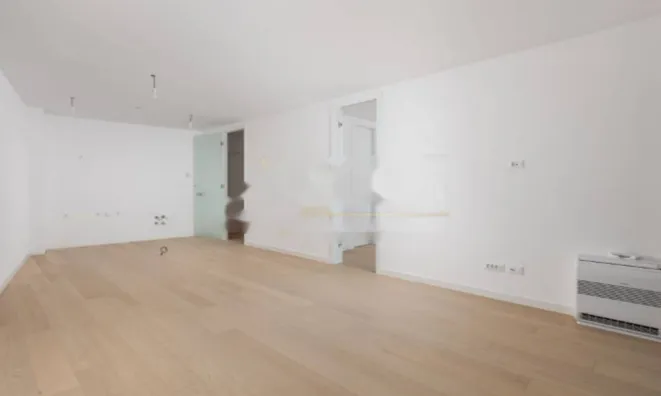 Недвижимость Двухкомнатная квартира, центр: 14