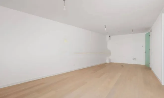 Недвижимость Двухкомнатная квартира, центр: 15