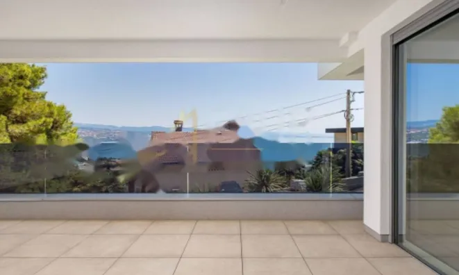 Недвижимость Двухкомнатная квартира, центр: 20