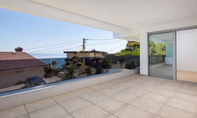 Недвижимость Двухкомнатная квартира, центр: 21