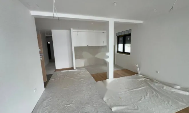 Недвижимость Двухкомнатная квартира в центре: 5