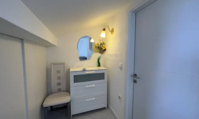 Недвижимость Четырехкомнатная квартира, Центр, Опатия: 19