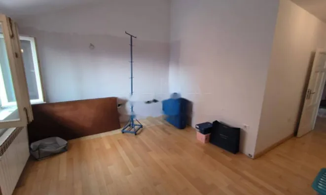 Недвижимость Семейный дом 369 м², Центр: 16