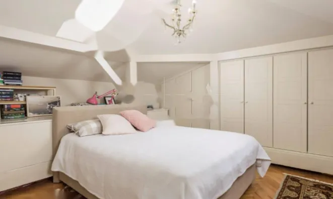 Недвижимость Четырехкомнатная квартира, Центр : 15