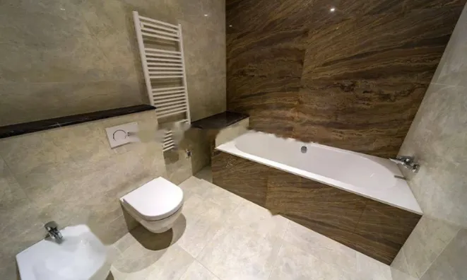 Недвижимость Двухкомнатная квартира в центре: 4