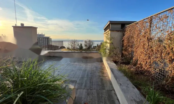 Недвижимость Трехкомнатная квартира в центре: 24