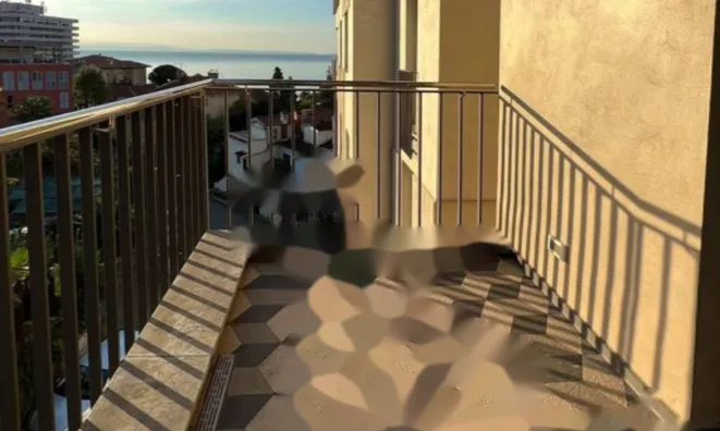 Недвижимость Трехкомнатная квартира в центре: 17