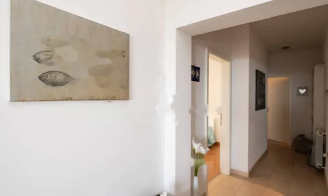 Недвижимость Трехкомнатная квартира, Центр: 17