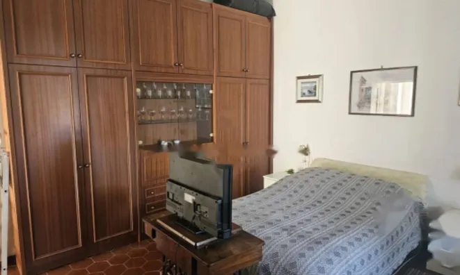 Недвижимость Двухкомнатная квартира, Центр: 12