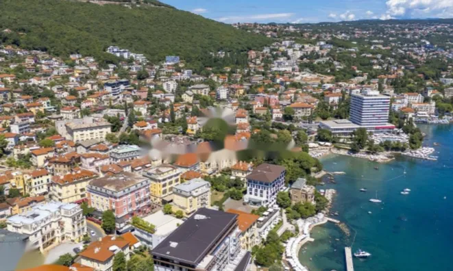 Недвижимость Трехкомнатная квартира, Центр: 9