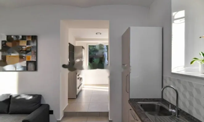 Недвижимость Двухкомнатная квартира в центре: 7