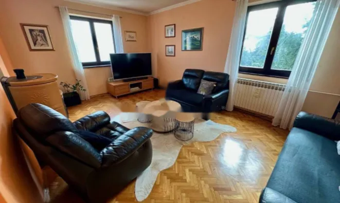 Недвижимость Четырехкомнатная квартира в Центре: 4