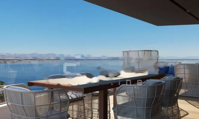 Недвижимость Трехкомнатная квартира в центре Опатии: 1