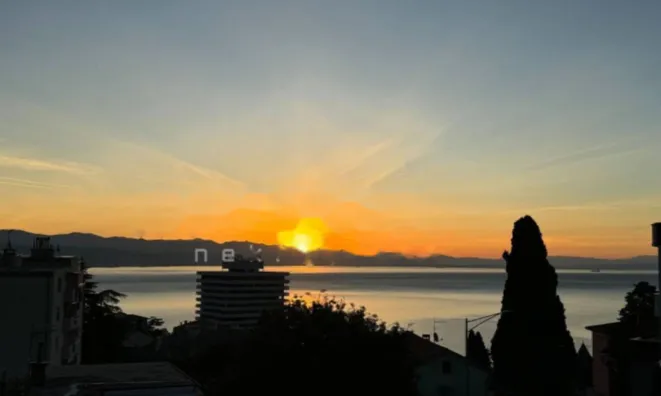 Недвижимость Трёхкомнатная квартира Центр: 1