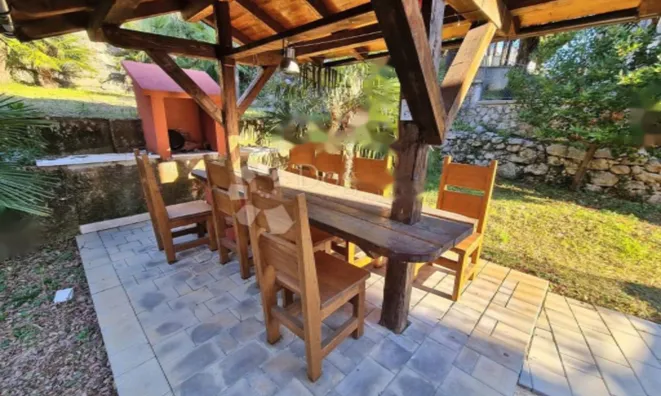 Недвижимость Семейный дом 330 м², Центр, Опатия: 24