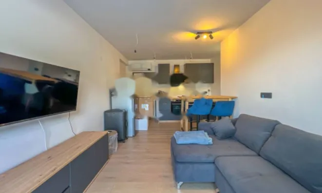 Недвижимость Двухкомнатная квартира в центре: 5