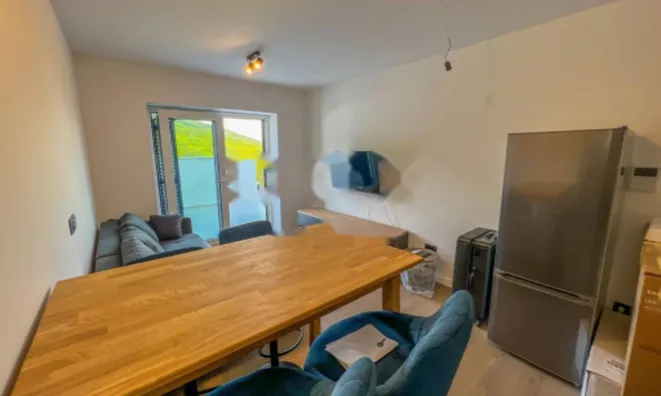 Недвижимость Двухкомнатная квартира в центре: 11