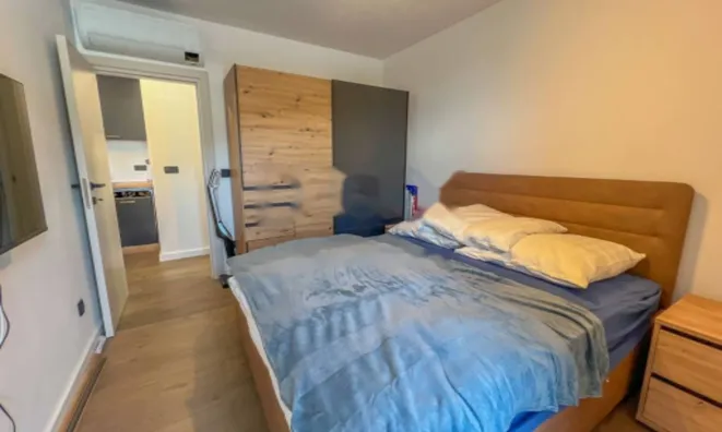 Недвижимость Двухкомнатная квартира в центре: 14