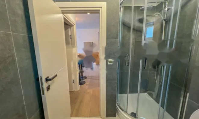 Недвижимость Двухкомнатная квартира в центре: 16