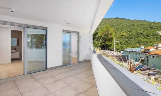 Недвижимость Трёхкомнатная квартира в центре: 4