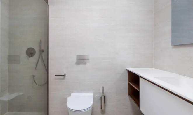 Недвижимость Трёхкомнатная квартира в центре: 25