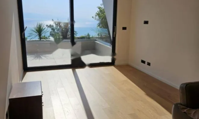 Недвижимость Четырёхкомнатная квартира, Центр, Опатия: 19